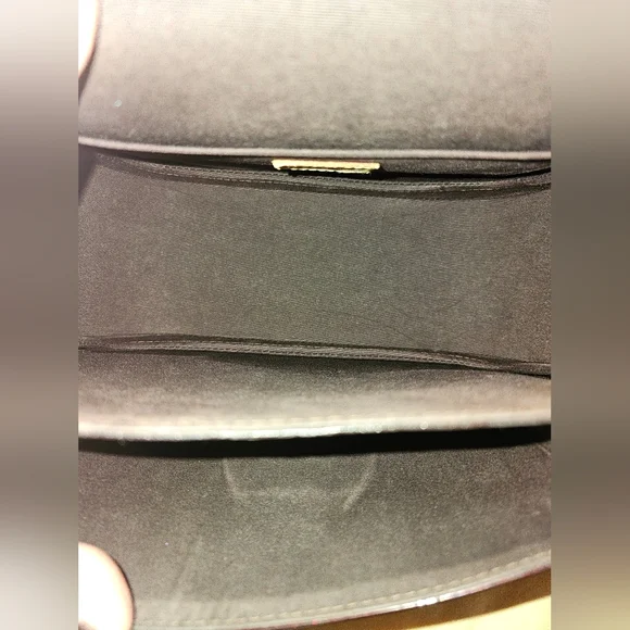 Louis Vuitton
Vernis Mirada Rouge Fauviste - Picture 14 of 15